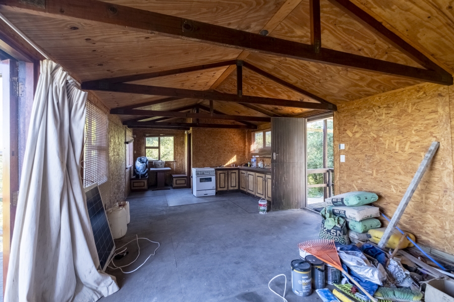 1 Bedroom Property for Sale in Seaview Eastern Cape